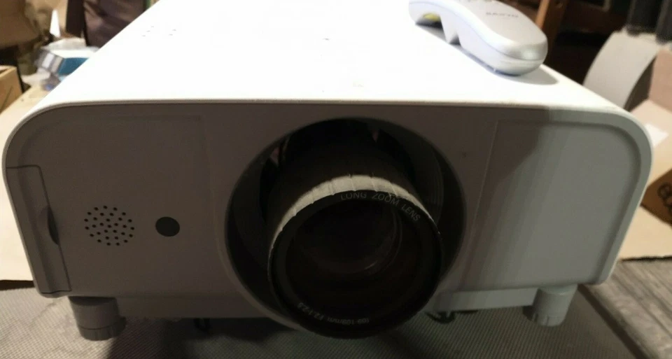 SANYO Projector PLC-XT21L Multiverse Projector Pro XtraX -Fast Shipping - Image 2 of 4