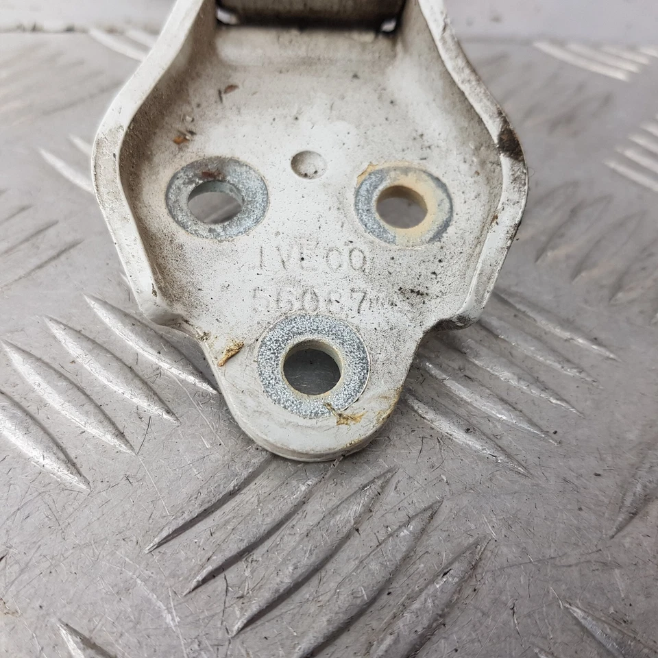 IVECO DAILY MK6 2016 bisagra de puerta delantera derecha lado del conductor Foto 3 de 4