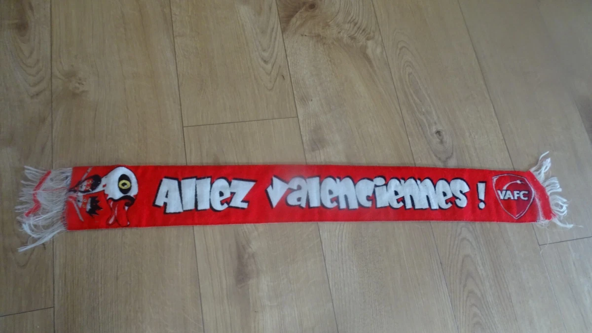 Pin's (badge) USVA VAFC Valenciennes Football - Ligue 1 Ligue 2, équipe Auxerre