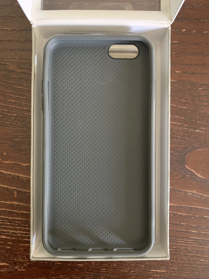 iPhone 6s / 6s Plus Incase Dual Snap Silicone Phone Case - Image 3 of 3