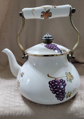 Grapevine Tabletops Unlimited ''Villa Grande'' Metal Kettle