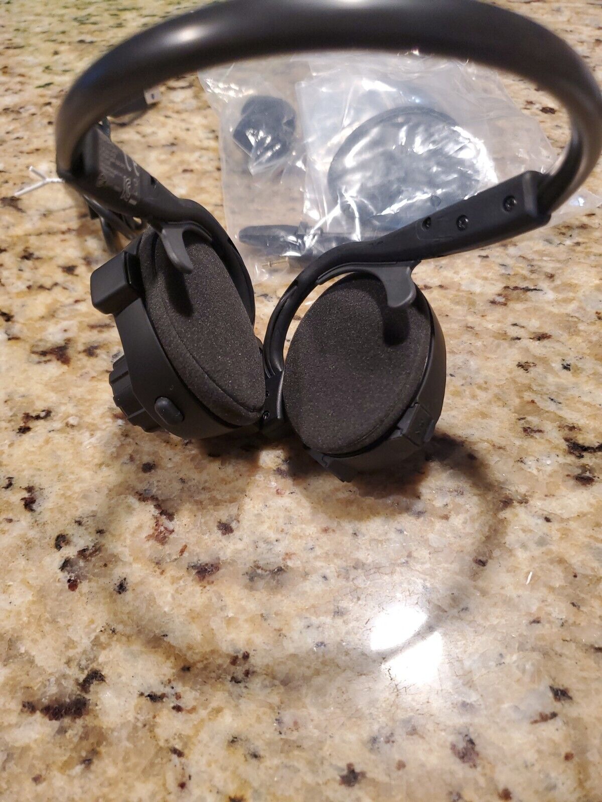Picture 2 of 3