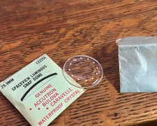 Vintage Bulova Accutron Spaceview watch factory crystal 29.9mm tan dots 1222SL