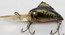 Deep Diving Crankbait Fishing Lure 4in Glitter Bass Perch Color Hardbait Used