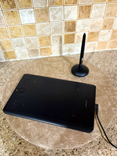 Wacom Intuos Pro Graphics Tablet PTH-651 USB w/ Stylus Pen Stand