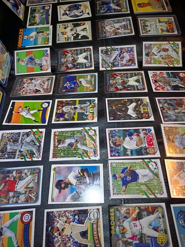 Lote de (100) tarjetas vintage del Salón de la Fama del Béisbol años 60 1970 Topps Salón de la Fama Aaron MLB Foto 3 de 4