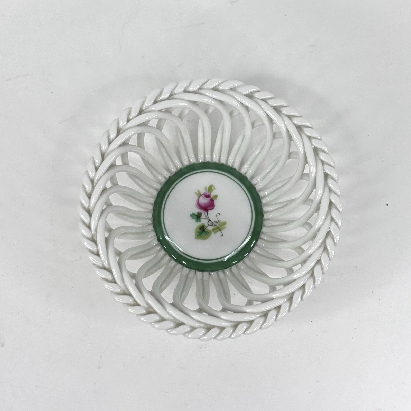 Herend Reticulated Ceramic Basket - Thumbnail 3