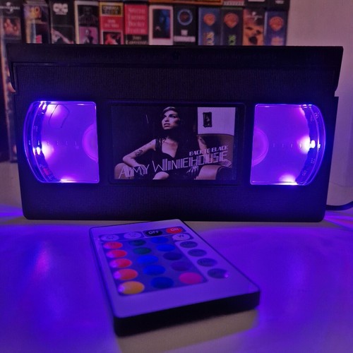 Amy Winehouse Volver a Negro LED VHS Cinta Luz Lámpara Cumpleaños Navidad Regalo Retro - Imagen 5 de 5