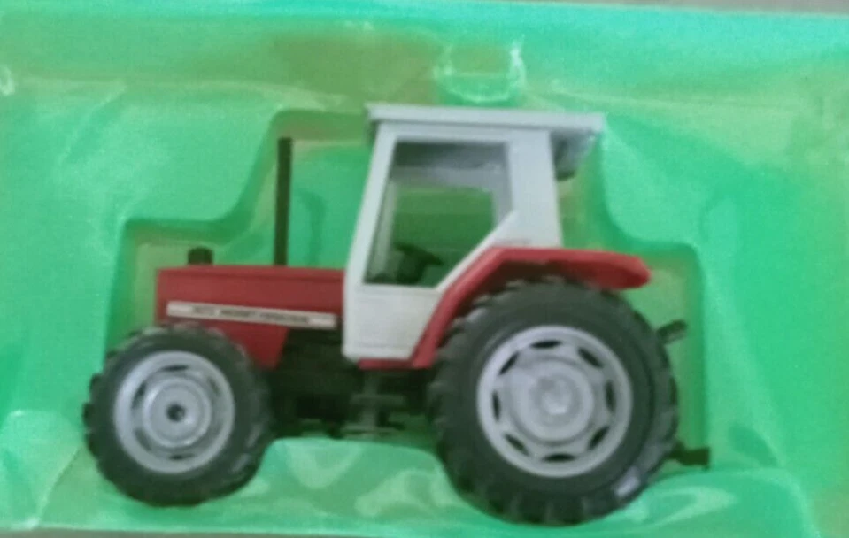 Massey ferguson 8260 xtra Scala 1:32 Massey ferguson 8260 xtra Scala 1:32