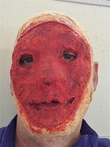 Dead Head Props HALLOWEEN HORROR Mask - Realistic Latex "Face Off" No Face Mask - Picture 4 of 5