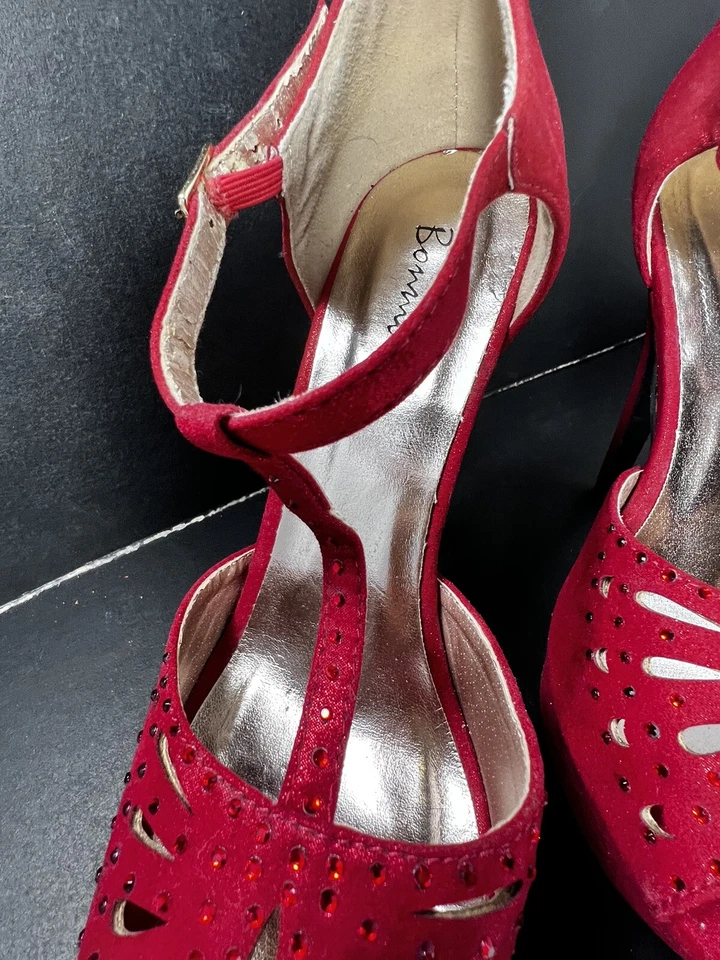 Sexy Stilletto de salón rojo brillante de Bonnilel Night Club Foto 4 de 4