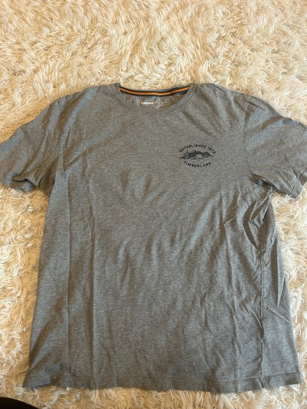 Timberland GRAPHIC Shirt Mens SMALL Large  Short Sleeve Crew Neck