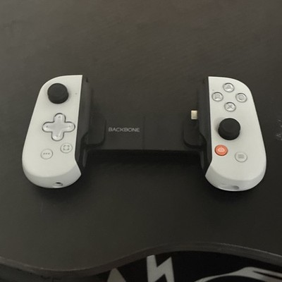 Backbone One PlayStation Edition Mobile Controller for iPhone, White, Ergonomic