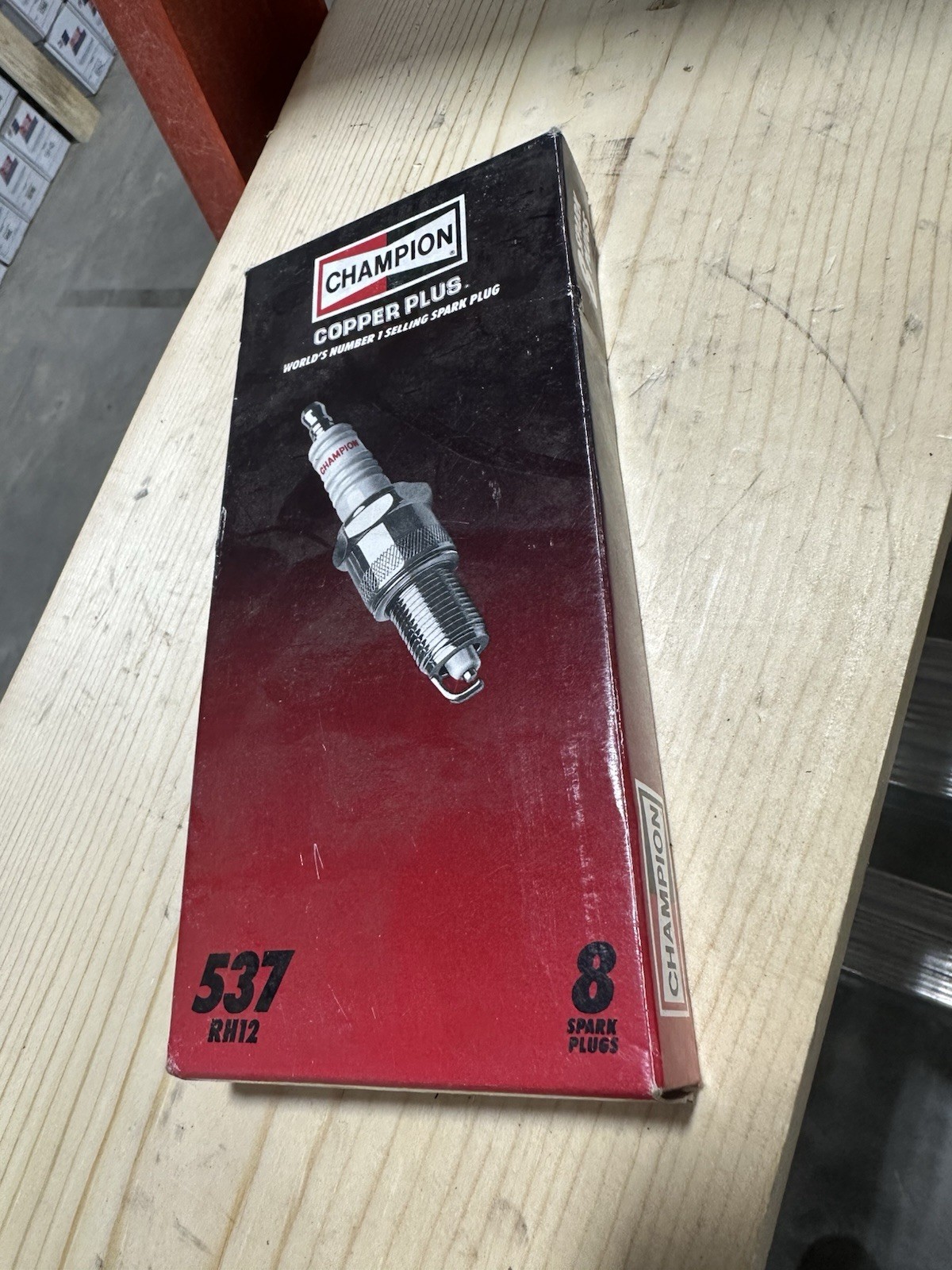 8 CHAMPION RH12 #537 SPARK PLUGS NOS