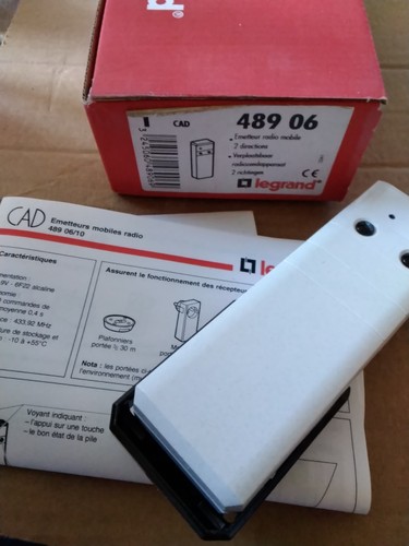 Émetteur Telecomande Mobile Radio CAD Legrand Réf 489 06 Neuf De Stock - Picture 1 of 3