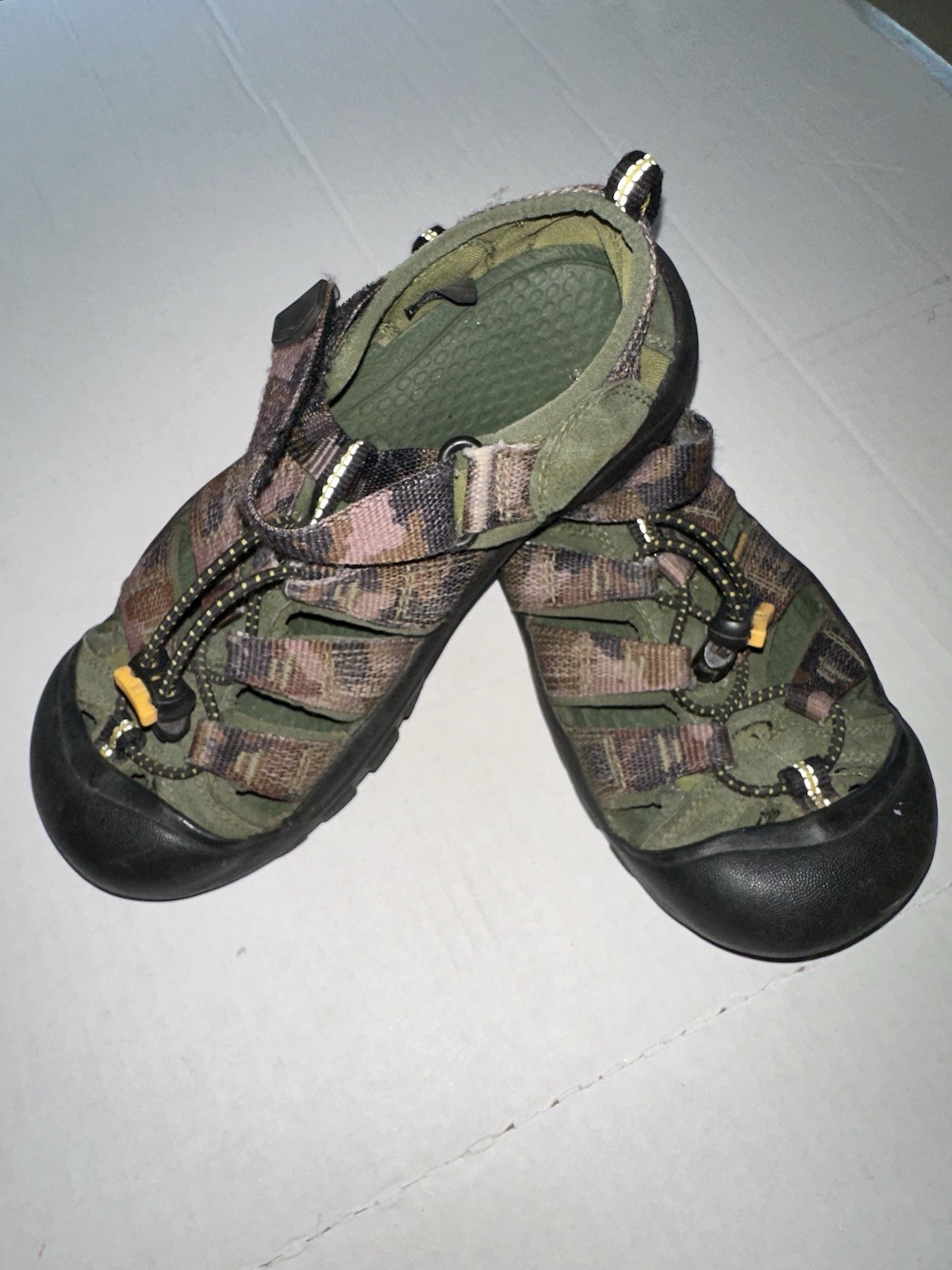 Keen Newport H2 sandalo robusto ragazzo 3 verde mimetico impermeabile scarpe da trekking F4 31