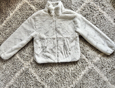 Nike Sportswear Plush Women's Printed Faux Fur Jacket Coat SZ XS DQ6842 072 Gray