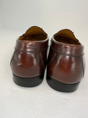 Cole Haan Men display picture 3