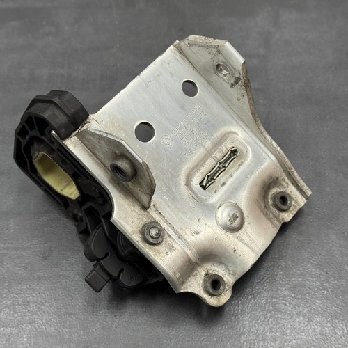BMW 5er F07 F10 F11 Adapterplatte Stoßstange vorne rechts Halter Kühler 7186514