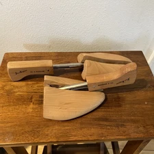 Vintage MOHAWK NO. 5 Split-Toe Wooden Shoe Keepers ROCHESTER Shoe Tree Co. Pair
