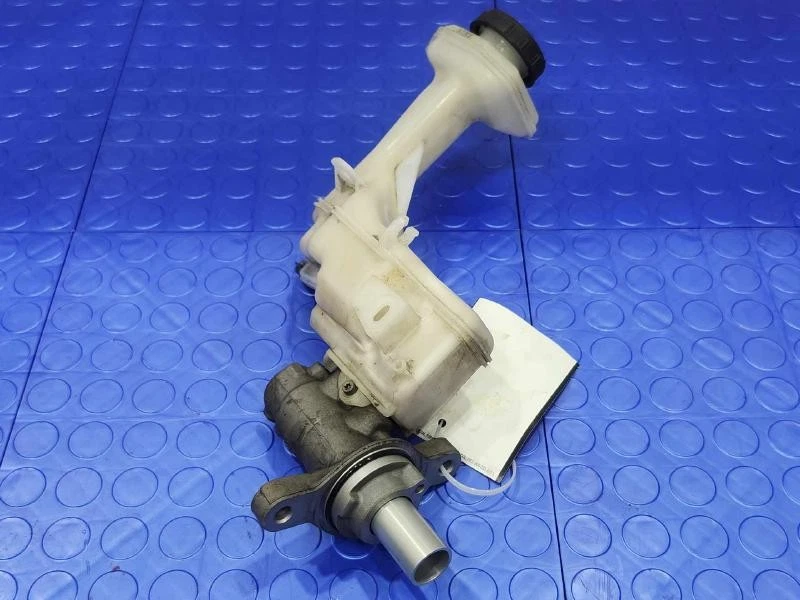 Conjunto de cilindro maestro de freno construido en Japón/coreano 15-20 Nissan Rogue OEM Foto 3 de 4