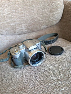 Panasonic Lumix DMC-FZ5