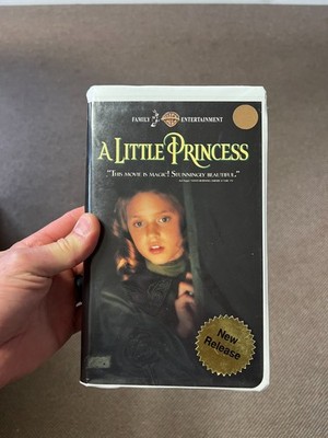 A Little Princess - VHS Tape 1995 - Warner Bros. Family Entertainment Clamshell