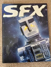 SFX MAGAZINE #298 HITCHHIKER'S GUIDE TO THE GALAXY - TOMBRAIDER - PACIFIC RIM
