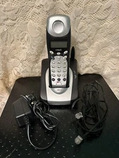 vtech 24 GHZ Cordless phone Model 2426 charging base, cords Estate find   d2