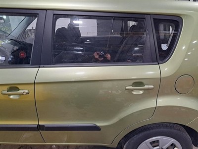 2013 Soul Left Driver Side Rear Door Assembly Color: Green I7