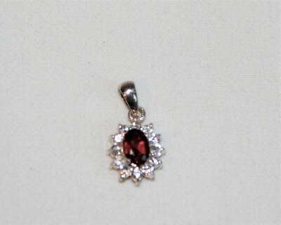 Sterling Silber LGP Gem Ltd 1,52 Karat ovaler Granat Heiligenschein Set CZ HALSKETTE