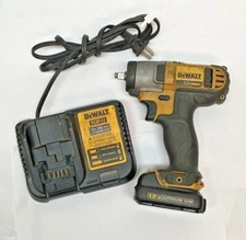 DEWALT DCF813 12V MAX Cordless 3/8" Impact Wrench Kit w/ 1.3Ah Battery & charger