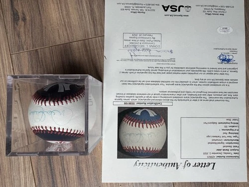 Derek Jeter Signed Baseball JSA LOA 96 World Series Champions