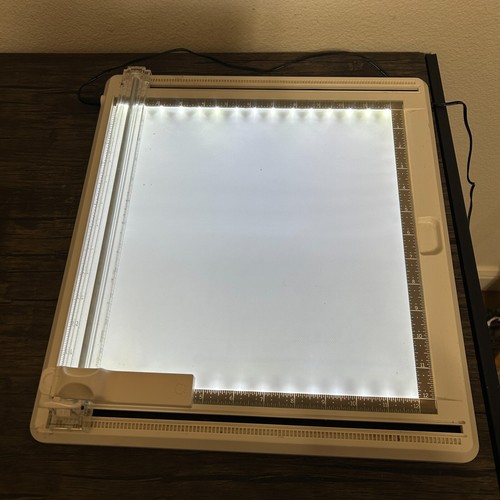 Martha Stewart Crafts LED Light Table Craft Station 12” Glass 42-01006 3806
