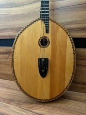 Guitare Kobza 4 cordes Vihuela folk ukrainien instrument traditionnel luth vintage