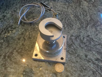 GSE Model 5355-01 2000 Lb load cell with solid mount base and attaching ...