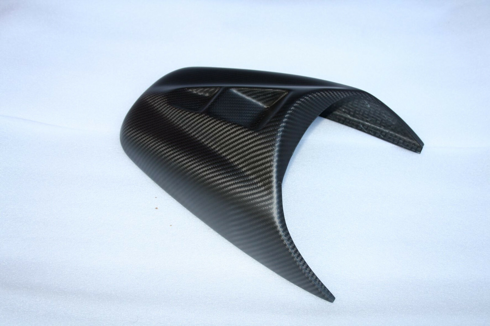 Capot de selle Triumph Speed Triple 2005-2007 carbone mat ajustement parfait