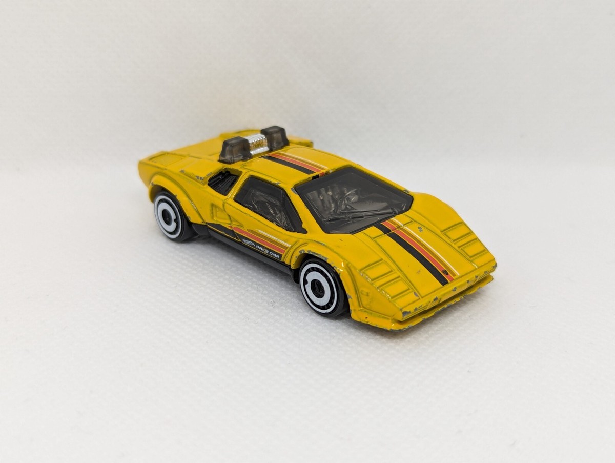 2017 Hot Wheels Lamborghini Yellow Countach Pace Car 1:64 FJV79 | eBay