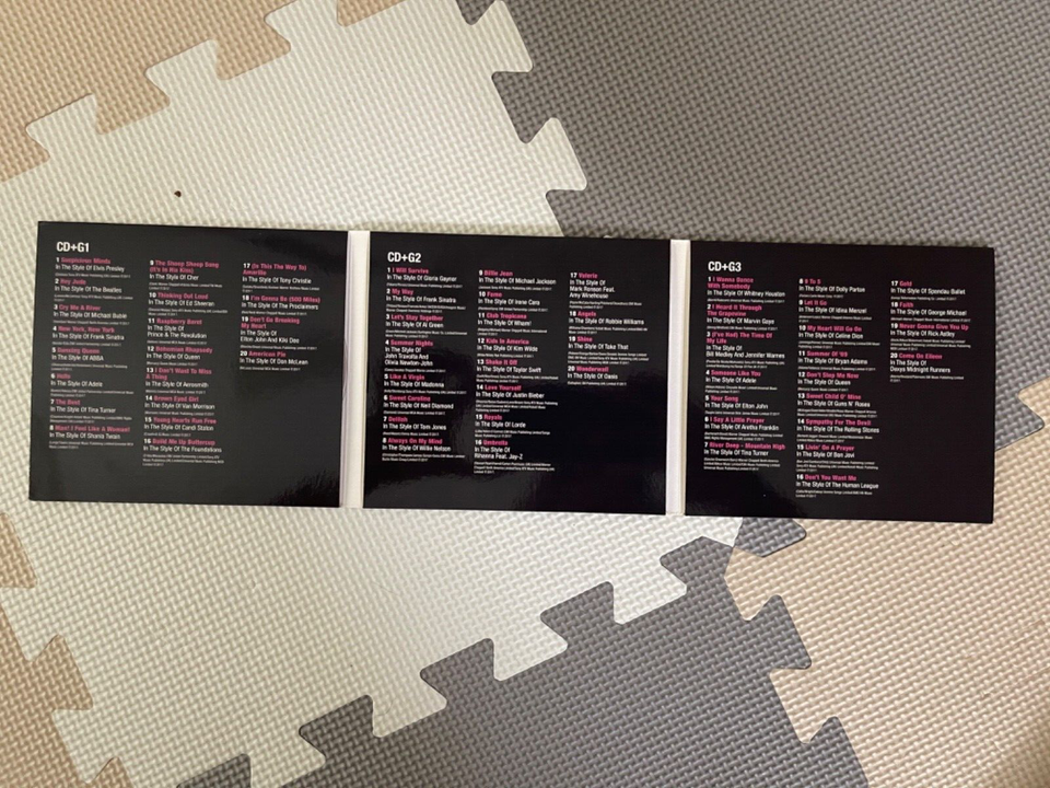 KARAOKE USA DV102 Player + Mic + Karaoke CDs + Song Binders eBay