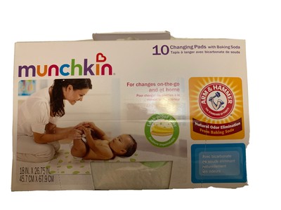munchkin arm and hammer disposable changing pad