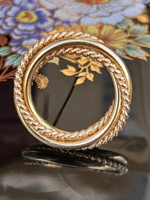 Tiffany & Co 14K Gold Spiral Twist Interlock Circle Braided Rope Pin Brooch