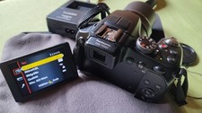 Panasonic LUMIX DMC FZ200 12 MP 24x opt. Zoom Digitalkamera Auslösungen: 1502
