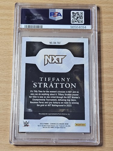 2023 Panini Chronicles WWE Origins Red Tiffany Stratton Auto SP PSA 9 POP 3 - Bild 4 von 4