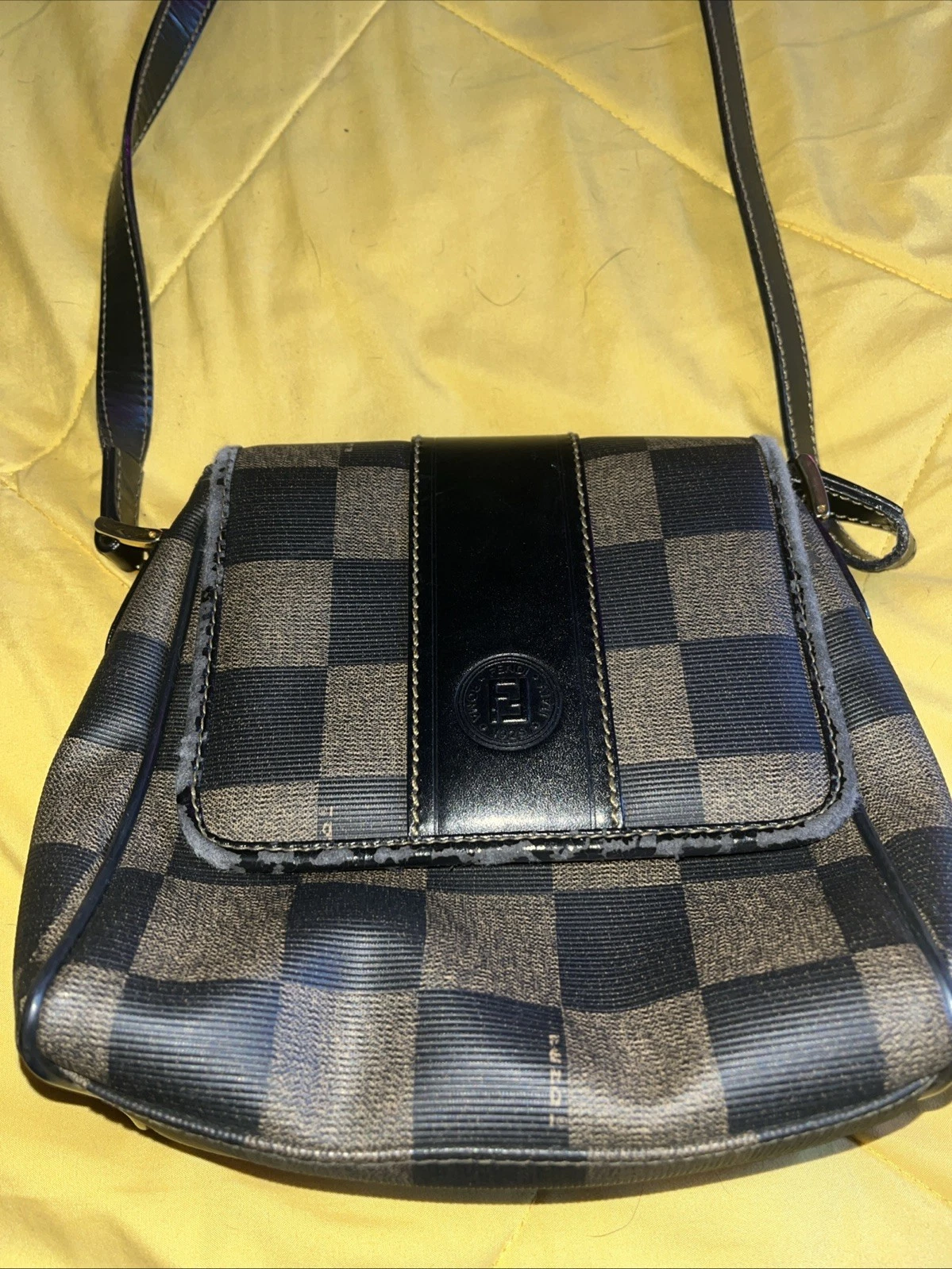 Borsa vintage Fendi piccola in tela tessuto pelle marrone.