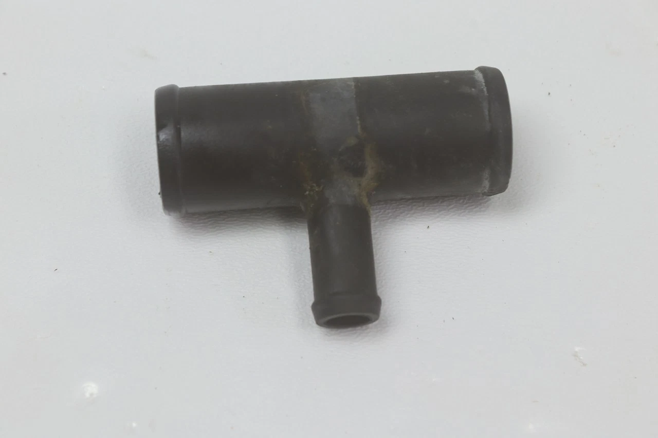 CONNECTOR, TEE