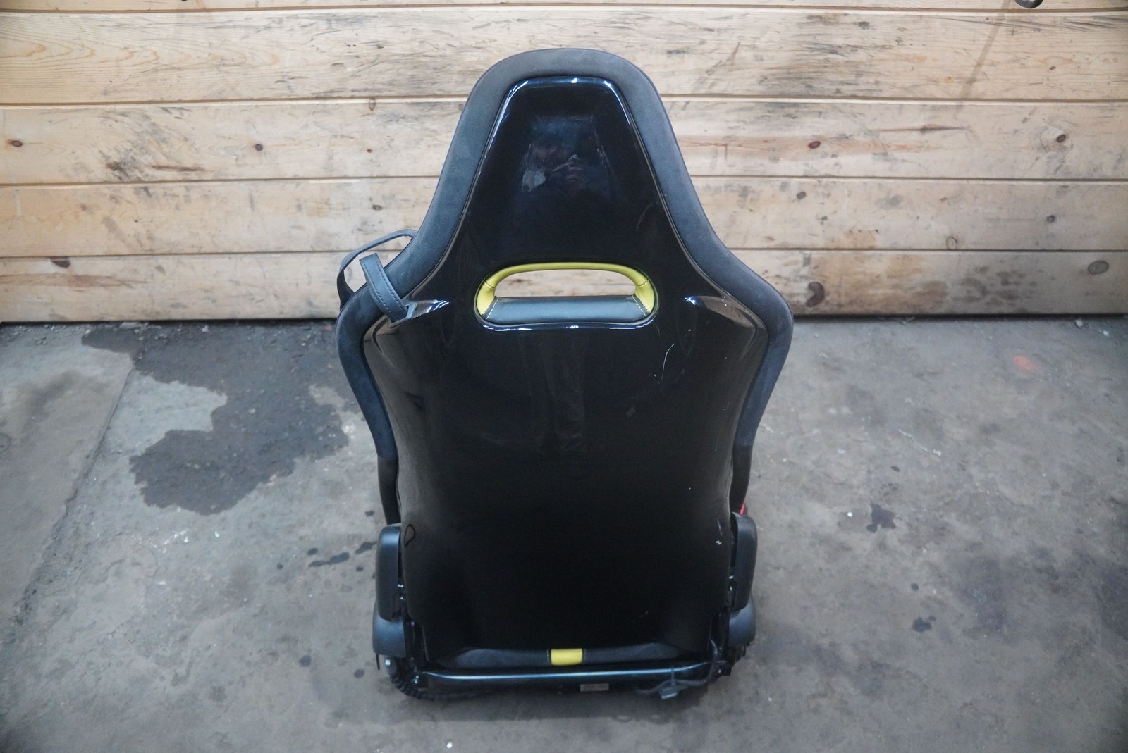 Front Left Driver Seat Assembly Black Yellow Trim McLaren 720S Spider 2020 *Note