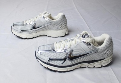 Nike Adult's Air Zoom Vomero 5 Sneakers JL3 Chrome Size US:11W/9.5