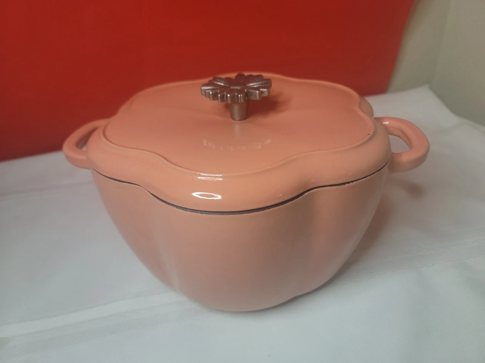 Pioneer Woman “Coral” Flower 3 Qt Enameled Cast Iron Dutch Oven