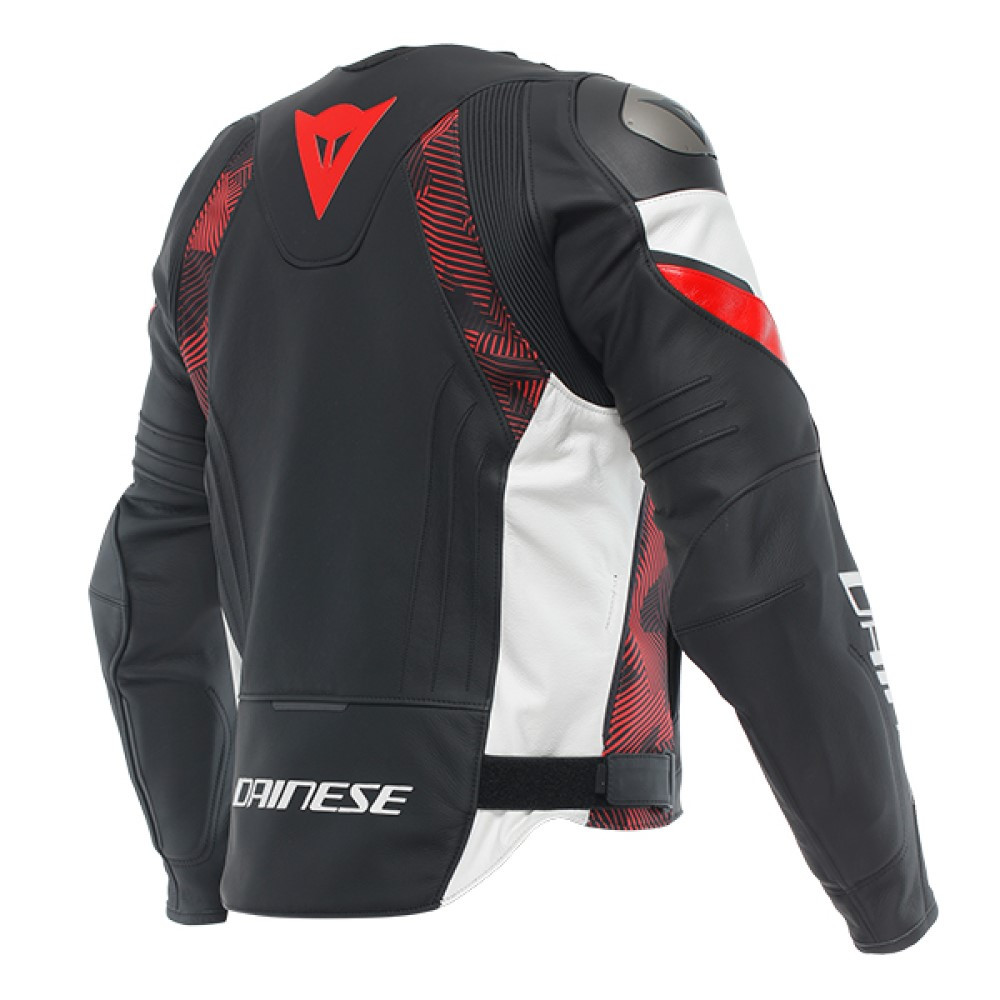 Black Red, photo 2 of 2