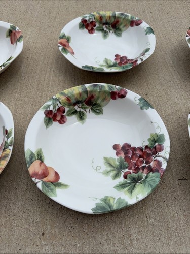 Royal Doulton Everyday England VINTAGE GRAPE Set Of 6 Cereal Bowls 8” Nice! - Picture 3 of 6